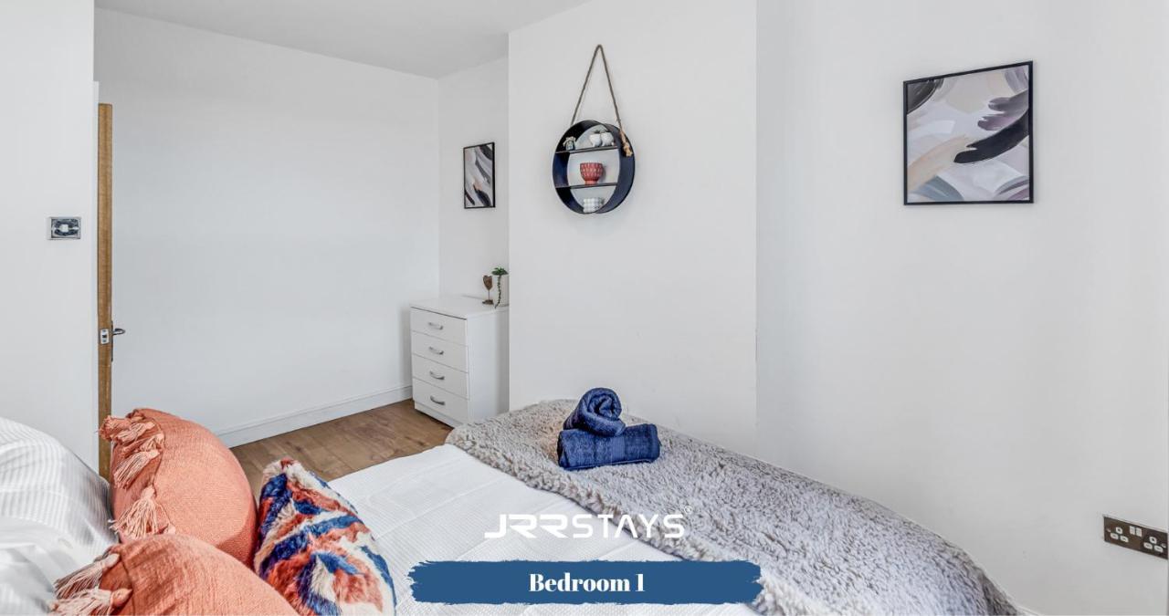 Cardiff Stylish 2 Bedroom Sleeps 6 Wi-Fi - Jrr Stays エクステリア 写真