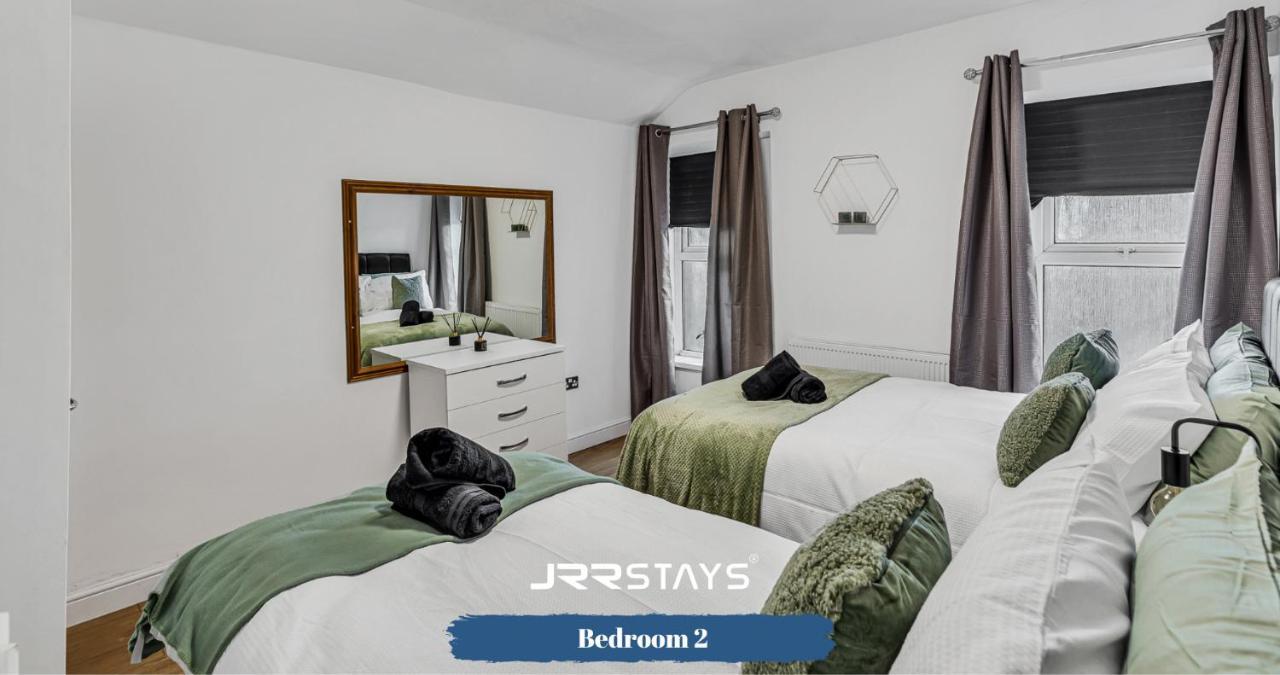 Cardiff Stylish 2 Bedroom Sleeps 6 Wi-Fi - Jrr Stays エクステリア 写真