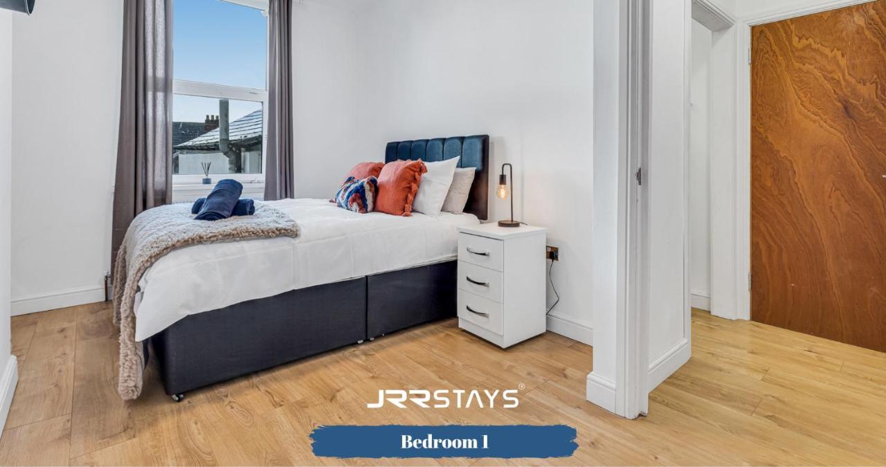 Cardiff Stylish 2 Bedroom Sleeps 6 Wi-Fi - Jrr Stays エクステリア 写真
